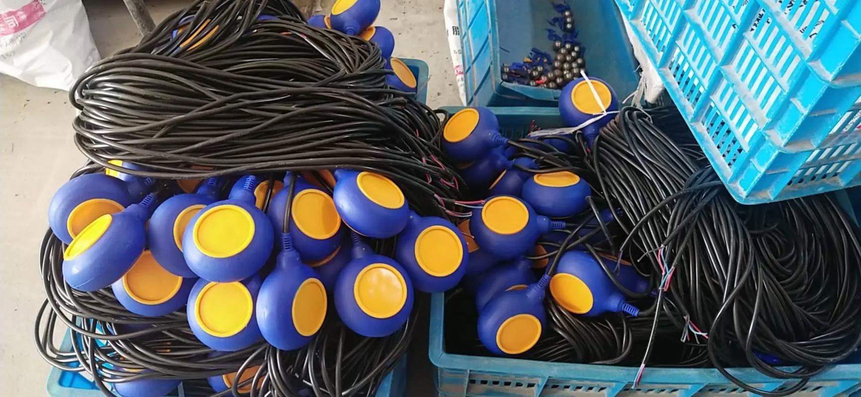 专业浮球液位开关生产厂家直销 质量可靠 提供批发与零售服务